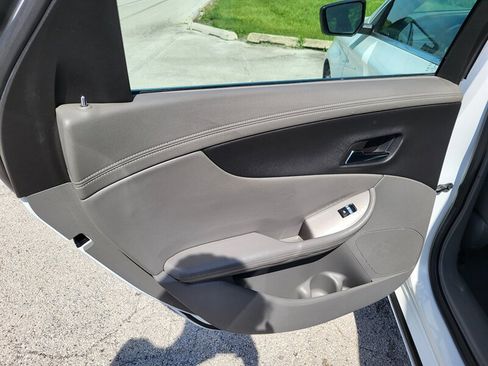 Used 2017 Chevrolet Impala LS FWD image 26