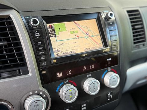 Used 2010 Toyota Tundra Limited image 17