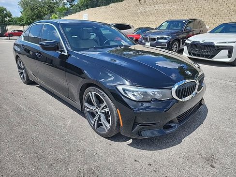Used 2020 BMW 330i Sedan w/ Driving Assistance Package RWD image 3