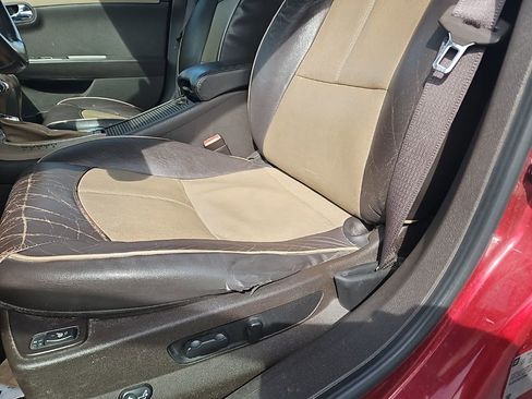 Used 2010 Chevrolet Malibu LTZ w/ HFV6 Engine Package FWD image 11