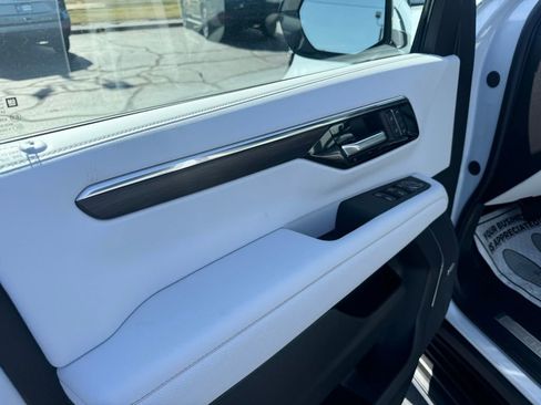 New 2026 Chevrolet Tahoe Premier image 18