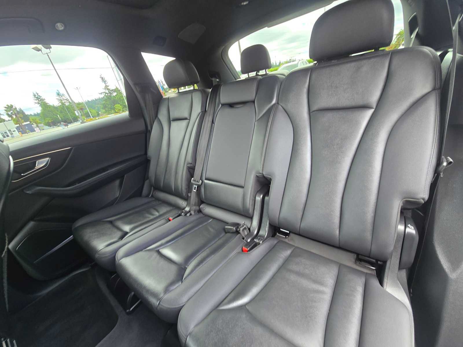 Used 2023 Audi Q7 2.0T Premium Plus w/ Premium Plus Package AWD/4WD image 17