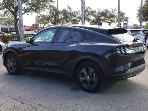 Used 2022 Ford Mustang Mach-E Select image 9