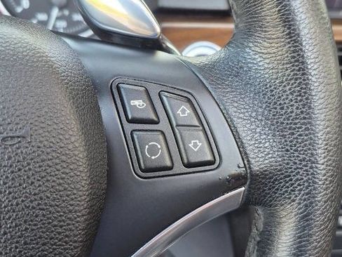 Used 2009 BMW 328i Convertible image 38