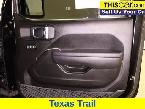 Used 2023 Jeep Gladiator Sport image 34