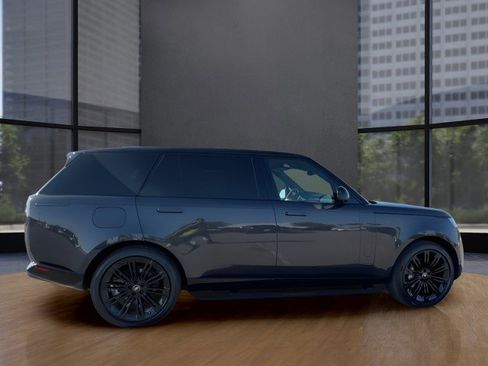 New 2025 Land Rover Range Rover Long Wheelbase SE image 9