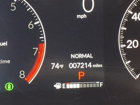 Used 2025 Honda HR-V LX image 28