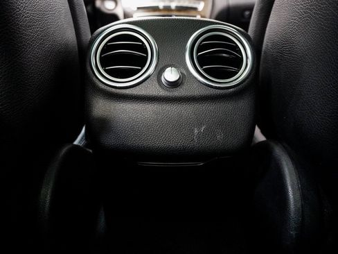 Used 2019 Mercedes-Benz C 300 4MATIC Sedan image 10