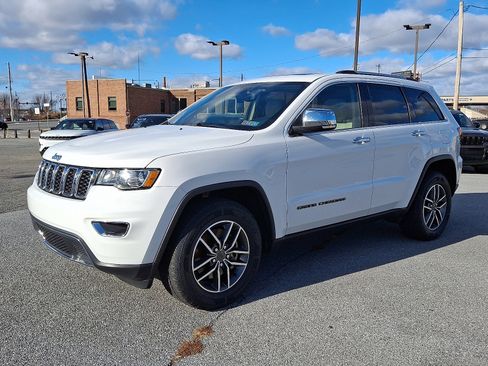 Used 2021 Jeep Grand Cherokee Limited image 3