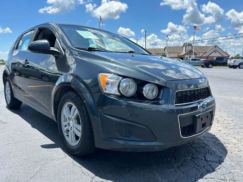 Used 2014 Chevrolet Sonic LT FWD image 2
