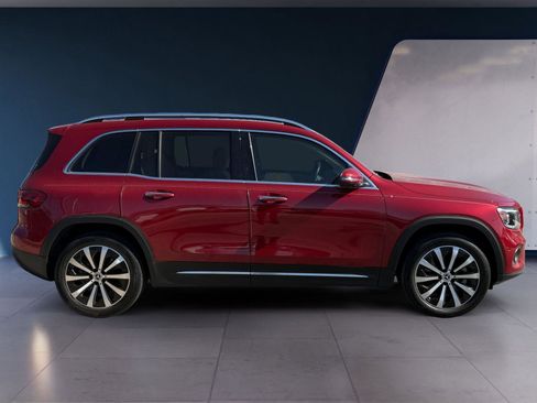 Used 2022 Mercedes-Benz GLB 250 image 6