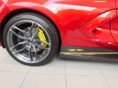 Used 2022 Chevrolet Corvette Stingray Preferred Cpe w/ Z51 Performance Package RWD image 8