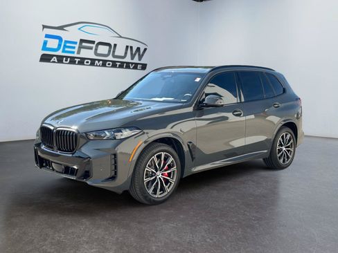 Used 2026 BMW X5 xDrive40i w/ M Sport Package AWD/4WD image 7