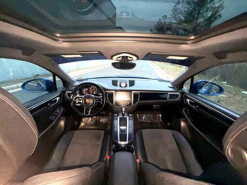 Used 2018 Porsche Macan image 5