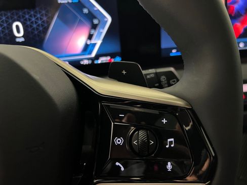 Certified 2025 BMW X3 xDrive30i w/ M Sport Package image 26