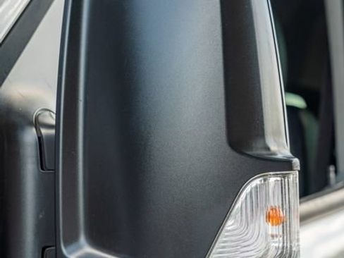 Used 2016 Mercedes-Benz Sprinter 2500 image 13
