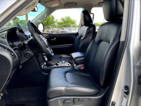 Used 2021 Nissan Armada SL image 8