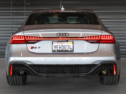 Used 2023 Audi RS 7 Sportback w/ Carbon Optic Package image 15