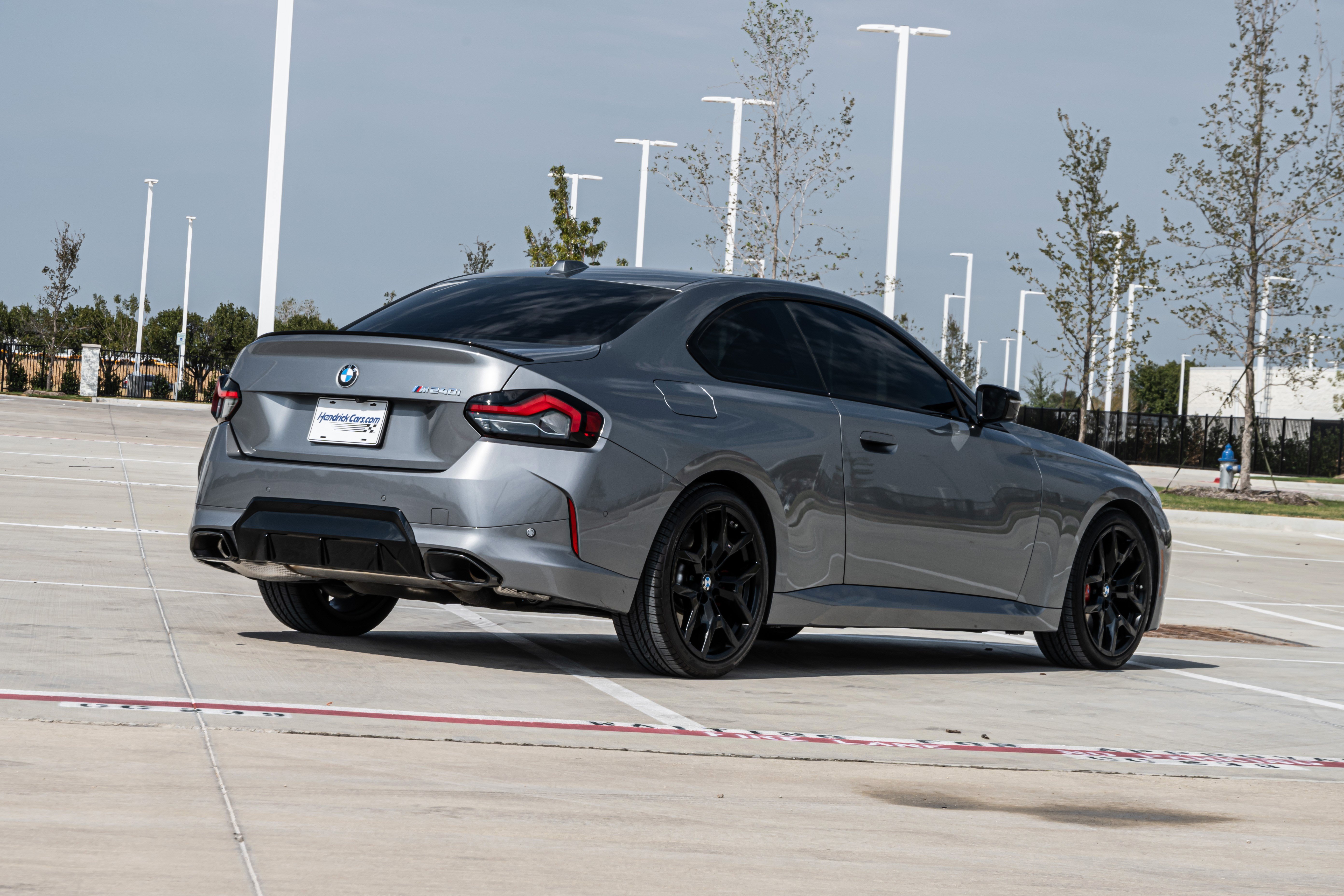 Used 2026 BMW M240i Coupe w/ Premium Package RWD image 9