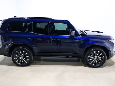 Used 2026 Lexus GX 550 image 76