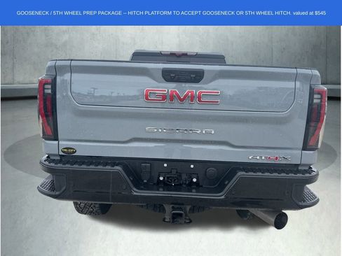 Used 2025 GMC Sierra 2500 AT4X image 5