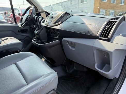 Used 2019 Ford Transit 150 130 Low Roof RWD image 21