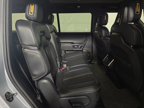 Used 2024 Rivian R1S Adventure AWD/4WD image 23