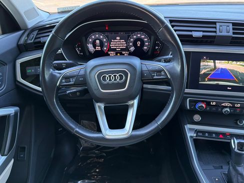 Used 2020 Audi Q3 2.0T Premium Plus w/ Premium Plus Package AWD/4WD image 18