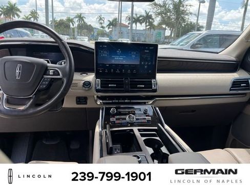 Used 2024 Lincoln Navigator Reserve AWD/4WD image 15