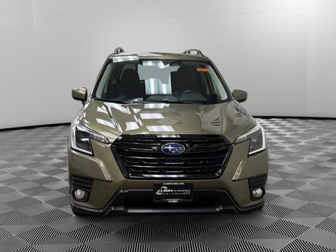 Used 2022 Subaru Forester Premium image 8