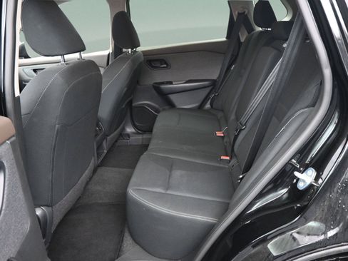 Used 2023 Nissan Rogue S AWD/4WD image 35