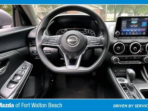 Used 2024 Nissan Sentra SV FWD image 8