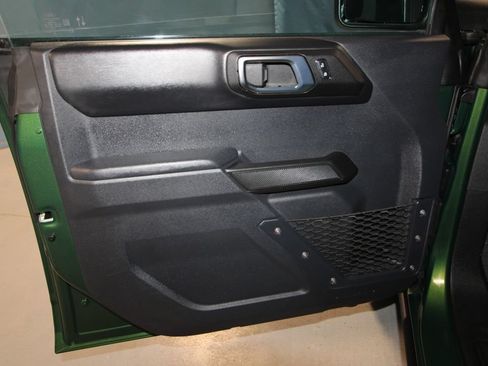 Used 2025 Ford Bronco Badlands AWD/4WD image 5