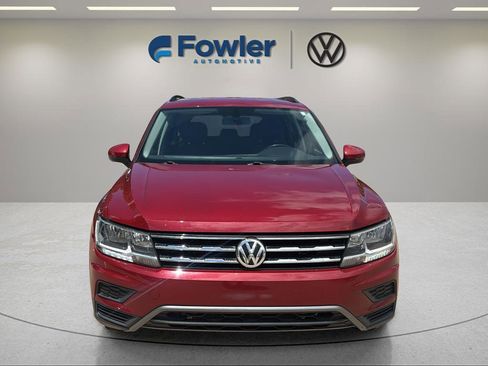 Used 2018 Volkswagen Tiguan SE AWD/4WD image 2