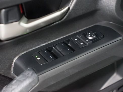 Used 2024 Toyota Tacoma TRD Sport image 33