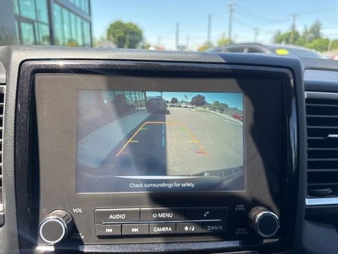 Used 2023 Nissan Frontier SV w/ Technology Package AWD/4WD image 18