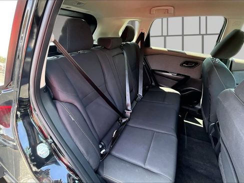 Used 2023 Nissan Rogue S AWD/4WD image 26