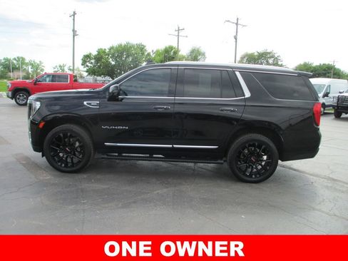 Used 2023 GMC Yukon SLT w/ SLT Luxury Package AWD/4WD image 10