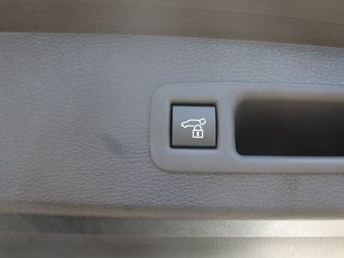 Certified 2026 Toyota Sienna XSE FWD image 19