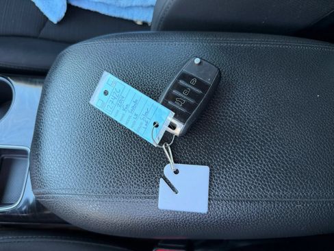 Used 2014 Kia Sorento LX FWD image 2