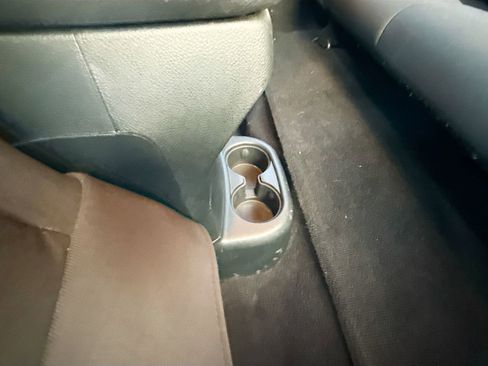 Used 2016 Jeep Wrangler Sport image 24