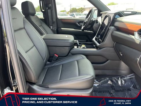 New 2026 GMC Yukon Denali w/ LPO, Floor Liner Package RWD image 20