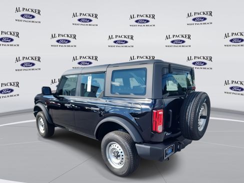 New 2025 Ford Bronco 4-Door image 3