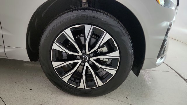 Used 2025 Volvo XC60 B5 Core AWD/4WD image 83
