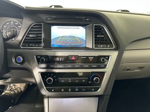 Used 2017 Hyundai Sonata Sport w/ Value Edition Package 02 image 22