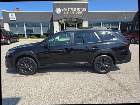 Used 2025 Subaru Outback Onyx Edition AWD/4WD image 1