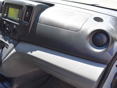 Used 2015 Chevrolet City Express LT w/ Technology Package FWD image 40