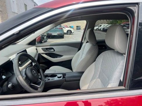 Used 2021 Nissan Rogue SV AWD/4WD image 7