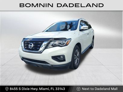 Used 2020 Nissan Pathfinder SV
