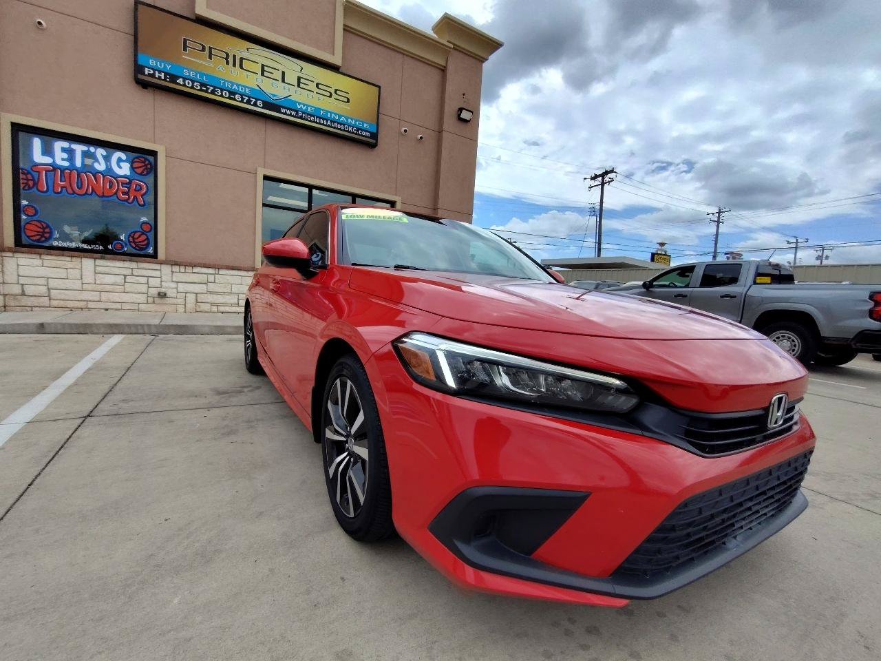 Used 2022 Honda Civic EX image 2